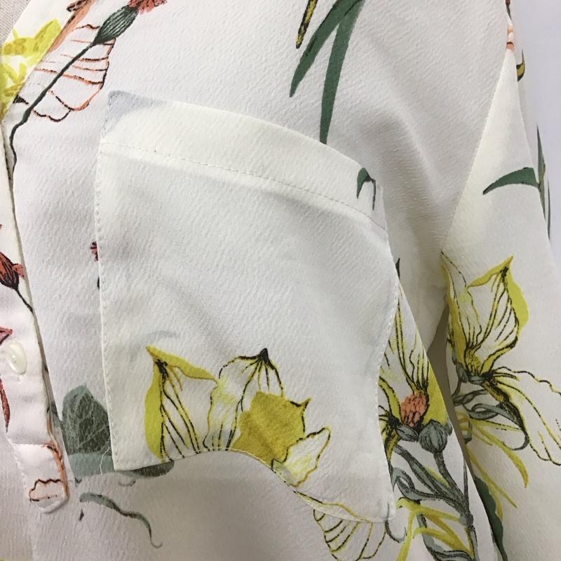 ザラベーシック ZARA BASIC シャツ、ブラウス 七分袖 ノーカラーシャツカットソー Vネック 七分丈シャツ プルオーバー M プリント マルチカラー / マルチカラー / レディース USED 古着 中古 10109226
