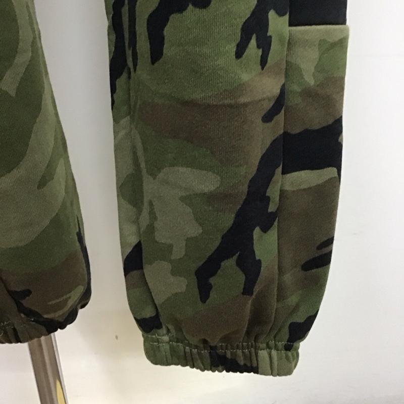 エアジョーダン AIR JORDAN パンツ ワークパンツ、ペインターパンツ cu2904-222 フリースパンツ ワイドパンツ ジャージ M カモフラージュ柄・迷彩 マルチカラー / マルチカラー /  メンズ USED 古着 中古 10124023