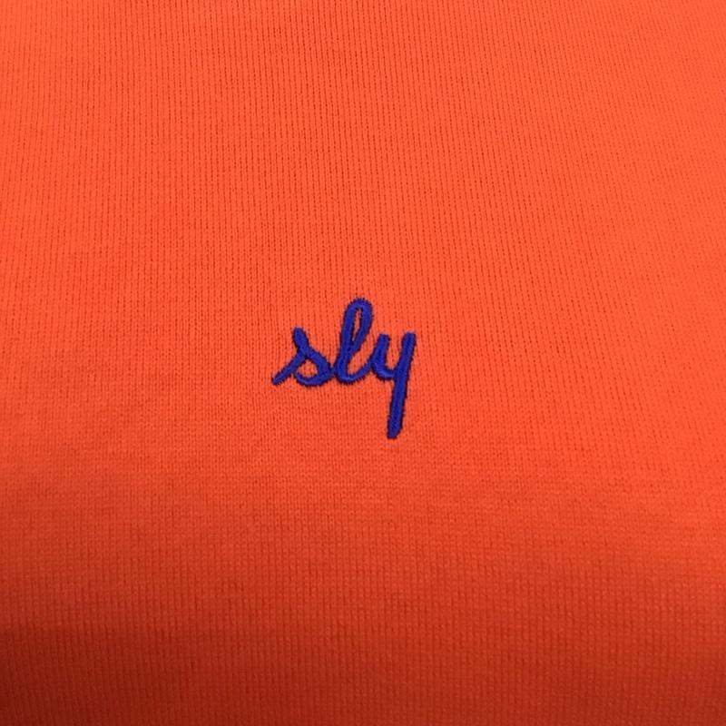 スライ SLY Tシャツ 半袖 030far90-0240 COMPACTSLYLOGOTシャツ 半袖カットソー FREE ロゴ、文字 橙 / オレンジ / レディース USED 古着 中古 10116306
