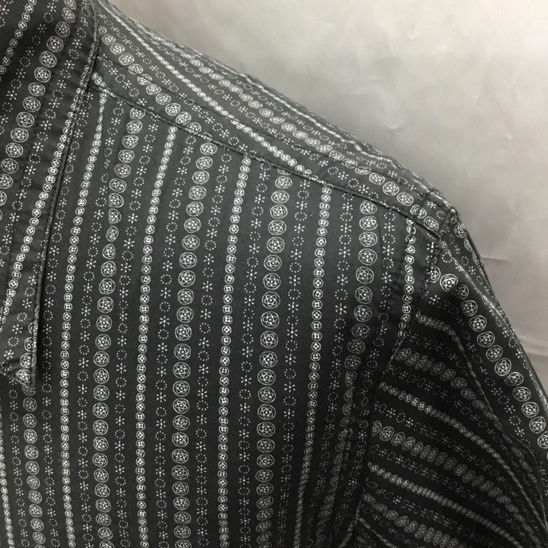カルヴァン クライン ジーンズ Calvin Klein Jeans シャツ、ブラウス 半袖 半袖シャツ カラーシャツ 半袖カットソー 柄シャツ M ロゴ、文字 黒 / ブラック /  メンズ USED 古着 中古 10108724
