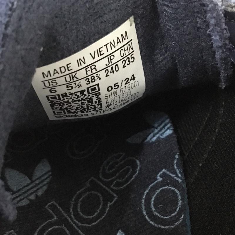 アディダス adidas スニーカー スニーカー BD7633 Handball Spezial 24cm 24.0cm ロゴ、文字 紺 / ネイビー / X 水色 / ライトブルー / レディース USED 古着 中古 10131187