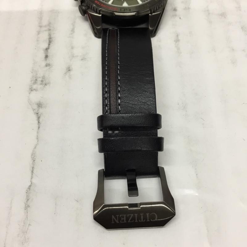 シチズン CITIZEN 腕時計 アナログ(クォーツ式) ECO DRIVE E660-R015192 ソーラー電波 箱有 ロゴ、文字 カーキ / カーキ / X 黒 / ブラック / メンズ USED 古着 中古 10106411