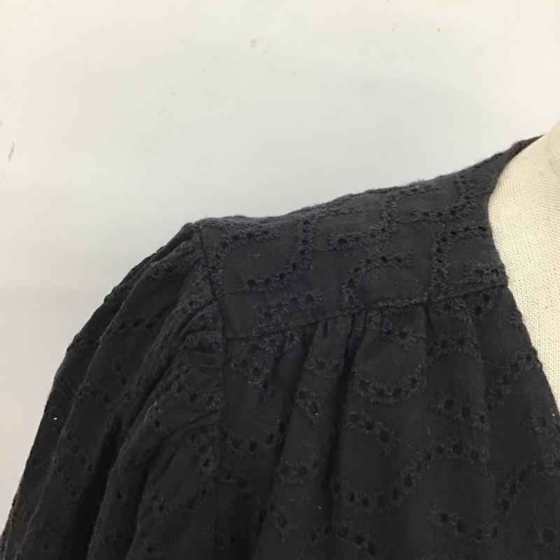 スライ SLY シャツ、ブラウス 半袖 030dsz30-3500 TUCKSLEEVECOTTONLACEトップス 半袖シャツ フレアシャツ 2 無地 黒 / ブラック / レディース USED 古着 中古 10115972