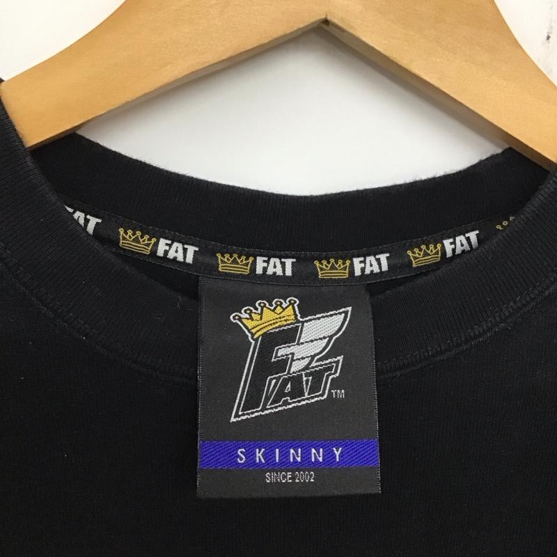 エフエイティー FAT Tシャツ 半袖 半袖カットソー プリントTシャツ クルーネックカットソー ロゴ、文字 黒 / ブラック / メンズ USED 古着 中古 10137078
