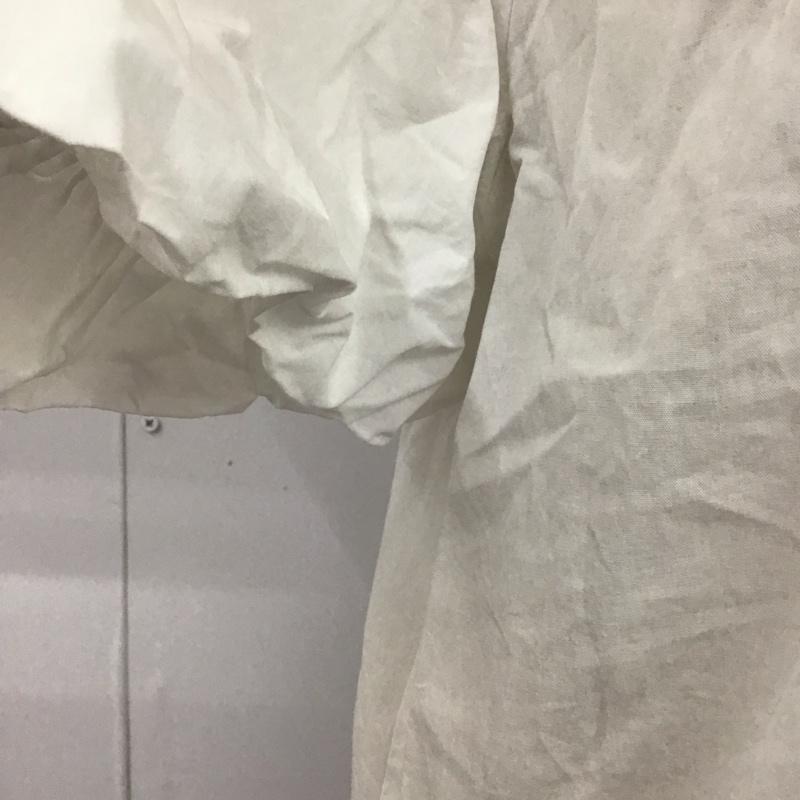 ザラ ZARA シャツ、ブラウス 半袖 半袖シャツ カラーシャツ 半袖カットソー パフスリーブ M 無地 白 / ホワイト / レディース USED 古着 中古 10112523