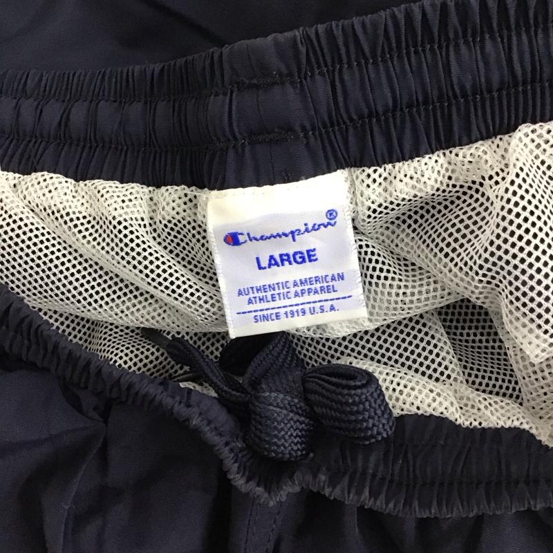 チャンピオン Champion パンツ ショートパンツ ハーフパンツ ショートパンツ ナイロンパンツ L ロゴ、文字 紺 / ネイビー / メンズ USED 古着 中古 10130477