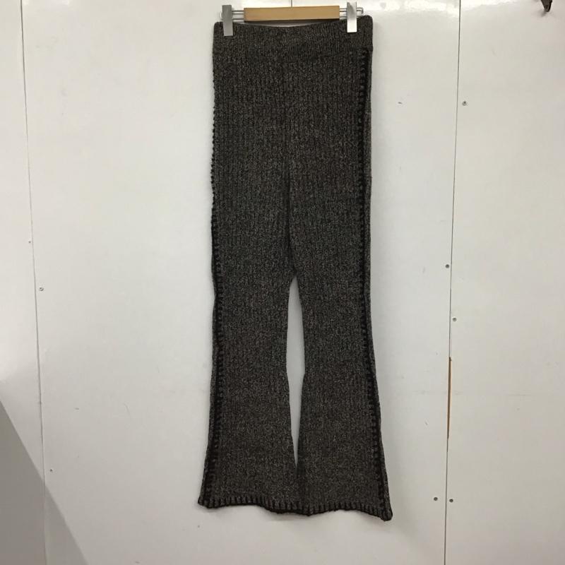 ソロヴ SOLOV パンツ ワークパンツ、ペインターパンツ ニットパンツ スリムパンツ フレアパンツ 1 総柄 マルチカラー / マルチカラー / レディース USED 古着 中古 10137643