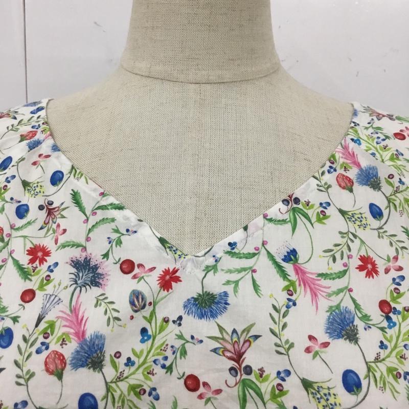 ナチュラルビューティーベーシック NATURAL BEAUTY BASIC シャツ、ブラウス 長袖 017-7210871 リバティキャンディスリーブブラウス 長袖シャツ ノーカラーシャツ M 総柄 マルチカラー / マルチカラー / レディース USED 古着 中古 10110314