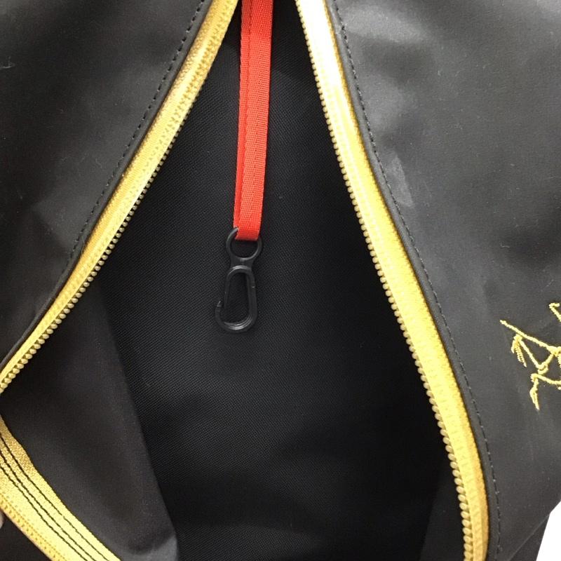 アークテリクス ARC TERYX リュックサック、デイパック リュックサック、デイバッグ Arro 22L バックパック ロゴ、文字 黒 / ブラック / メンズ USED 古着 中古 10117915