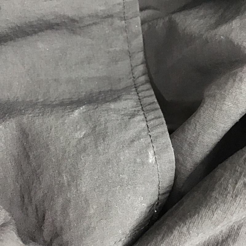 オクトーバーズ ベリー オウン OCTOBERS VERY OWN パンツ ショートパンツ ショートパンツ ハーフパンツ ナイロンパンツ M ロゴ、文字 黒 / ブラック / メンズ USED 古着 中古 10137111