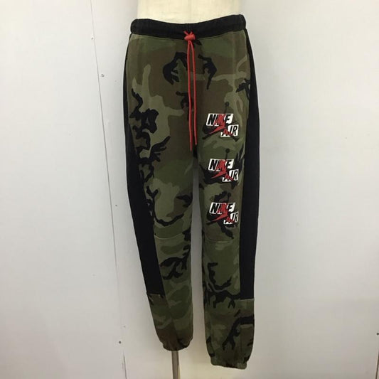 エアジョーダン AIR JORDAN パンツ ワークパンツ、ペインターパンツ cu2904-222 フリースパンツ ワイドパンツ ジャージ M カモフラージュ柄・迷彩 マルチカラー / マルチカラー /  メンズ USED 古着 中古 10124023