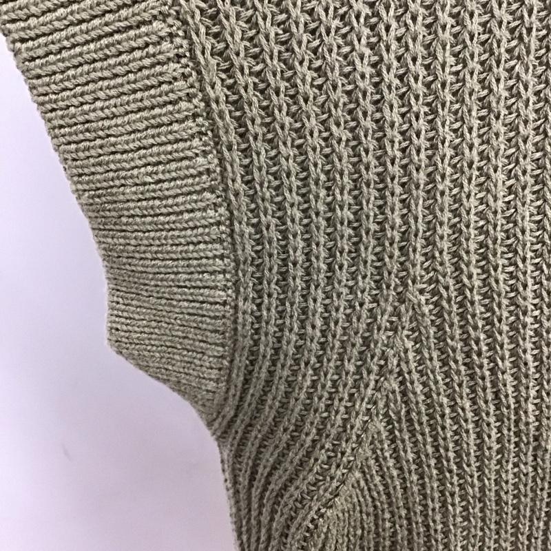 ニジュウサンク 23区 ベスト ベスト Vネック コットン リネン 38 無地 カーキ / カーキ / レディース USED 古着 中古 10119372
