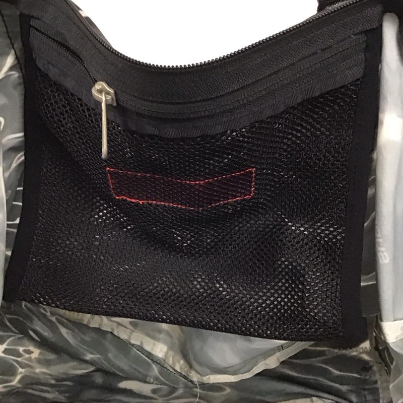 シュプリーム Supreme トートバッグ トートバッグ 17SS Ripple Packable Tote ロゴ、文字 黒 / ブラック / メンズ USED 古着 中古 10122588