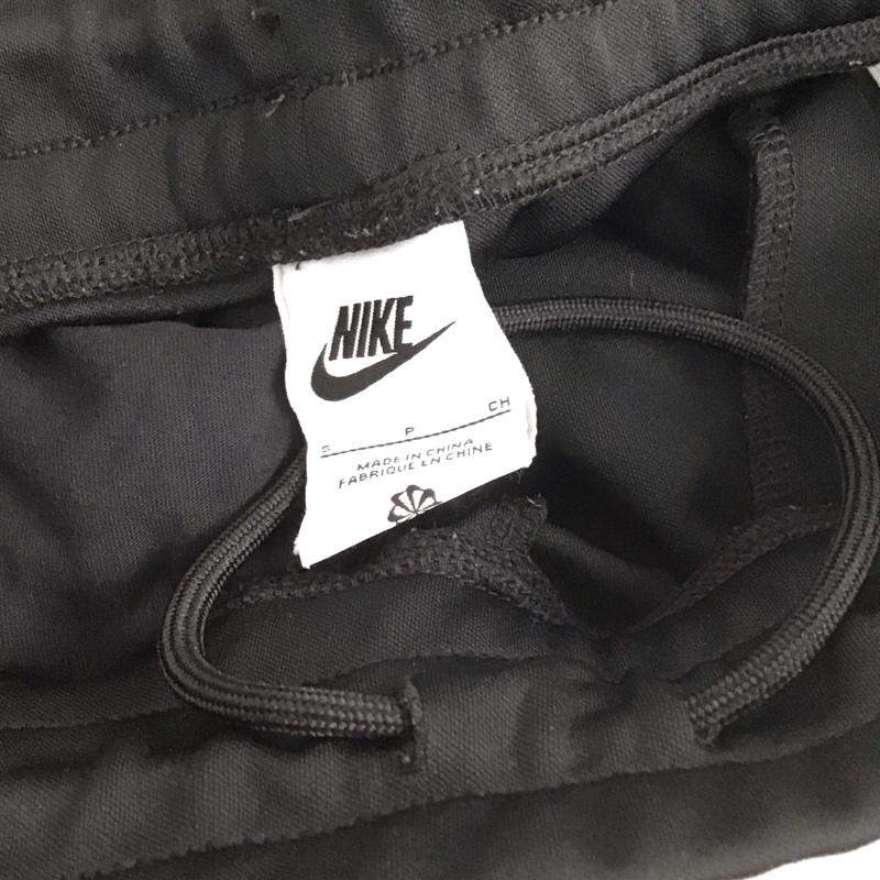 ナイキ NIKE パンツ ショートパンツ dd8550-010 ハーフパンツ リテージトリビュート ショートパンツ S ロゴ、文字 黒 / ブラック / メンズ USED 古着 中古 10139582
