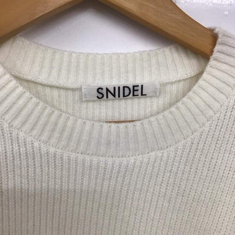 スナイデル SNIDEL ニット、セーター 長袖 SWNT215069 デフォルメーションニットトップス 無地 白 / ホワイト / レディース USED 古着 中古 10136898