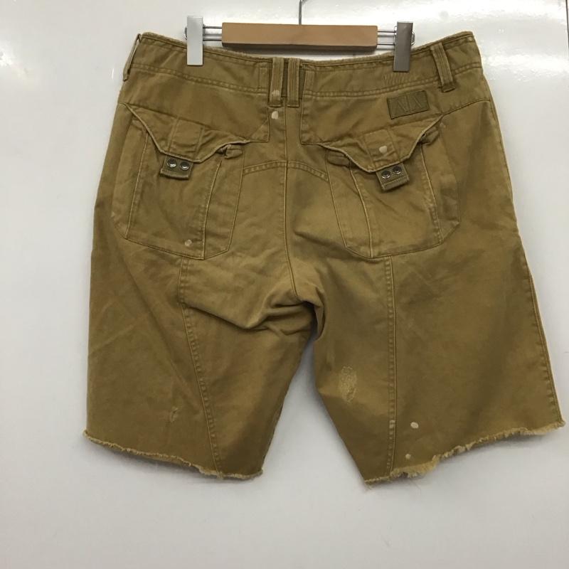 アルマーニ ARMANI パンツ ショートパンツ ショートパンツ ハーフパンツ カジュアルパンツ 33インチ ロゴ、文字 ベージュ / ベージュ / メンズ USED 古着 中古 10137862