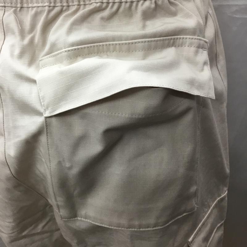 ナイキ NIKE パンツ ショートパンツ fb1247-104 クラブカーゴショート ショートパンツ スポーツウェア M ロゴ、文字 オフホワイト / オフホワイト / メンズ USED 古着 中古 10116594