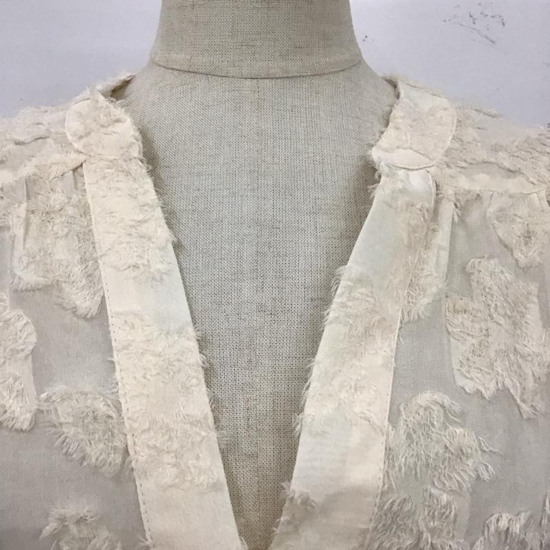 ザラ ZARA シャツ、ブラウス 長袖 長袖シャツ ノーカラーシャツ カジュアルシャツ M 総柄 白 / ホワイト / レディース USED 古着 中古 10110282