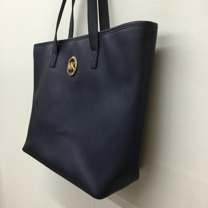 マイケルコース MICHAEL KORS トートバッグ トートバッグ ロゴ、文字 紺 / ネイビー / レディース USED 古着 中古 10136417