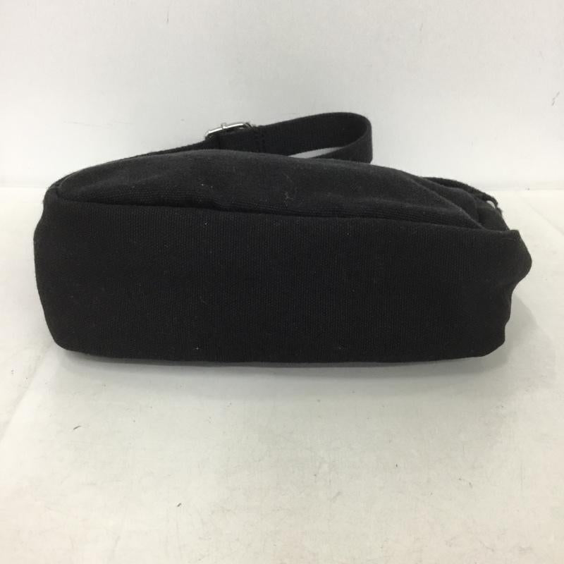 ステューシー STUSSY ショルダーバッグ ショルダーバッグ 134255 CANVAS POUCHショルダーバッグ ロゴ、文字 黒 / ブラック / メンズ USED 古着 中古 10137421