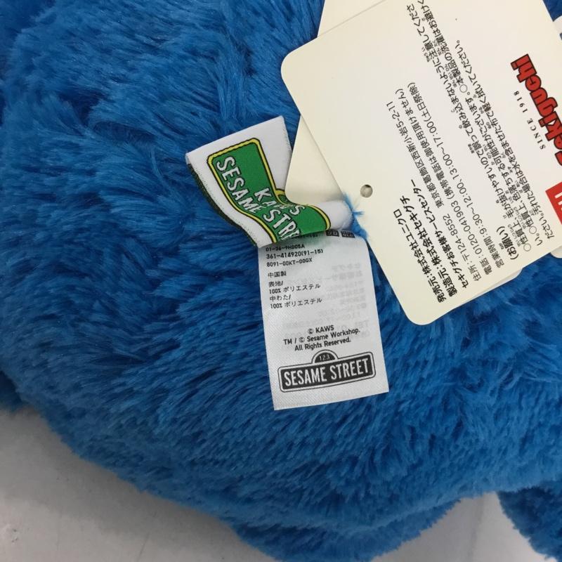 ユニクロ UNIQLO ファッション小物 ファッション小物 361-414920 KAWS x SESAME STREET ぬいぐるみ タグ付き クッキーモンスター キャラクター 青 / ブルー / メンズ USED 古着 中古 10131790