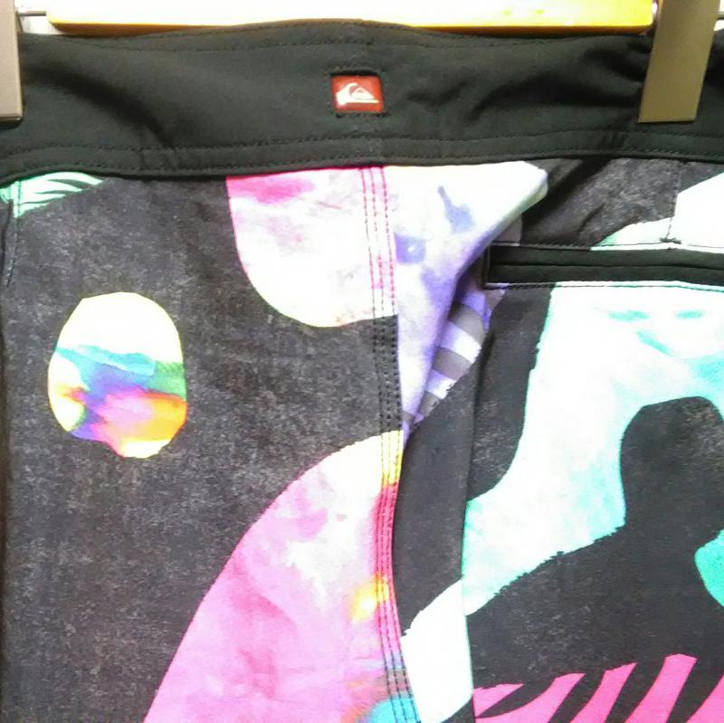 クイックシルバー Quiksilver パンツ ショートパンツ 30インチ 無地 X 総柄 黒 / ブラック / X 桃 / ピンク / X 青 / ブルー / X 黄 / イエロー / メンズ USED 古着 中古 10011879