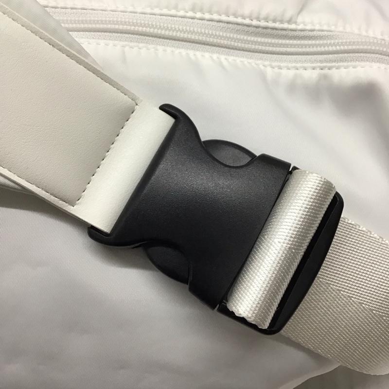 ジーナシス JEANASIS ショルダーバッグ ショルダーバッグ JS081370 ナイロンベルトボディBAG タグ付き 無地 白 / ホワイト / レディース USED 古着 中古 10117351