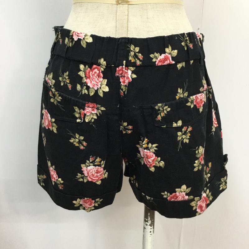 ページボーイ PAGEBOY パンツ ショートパンツ 花柄 総柄 X 花柄 黒 / ブラック / レディース USED 古着 中古 10044913