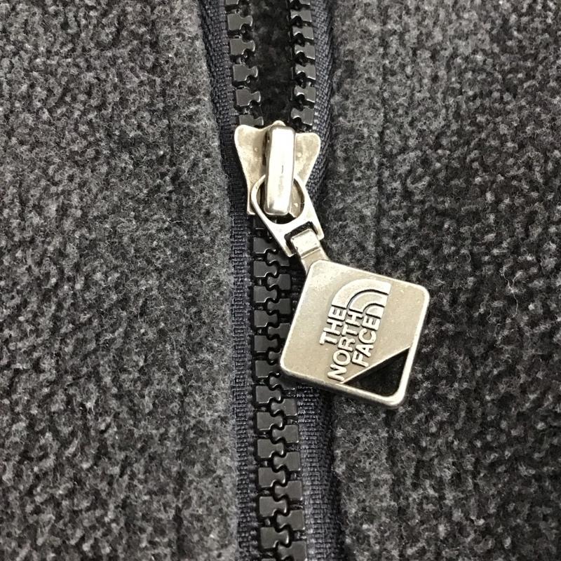 ザノースフェイス THE NORTH FACE ジャケット、上着 ジャケット、ブレザー na-3295 フリースジャケット スタンドネック アウター L ロゴ、文字 灰 / グレー / メンズ USED 古着 中古 10133267