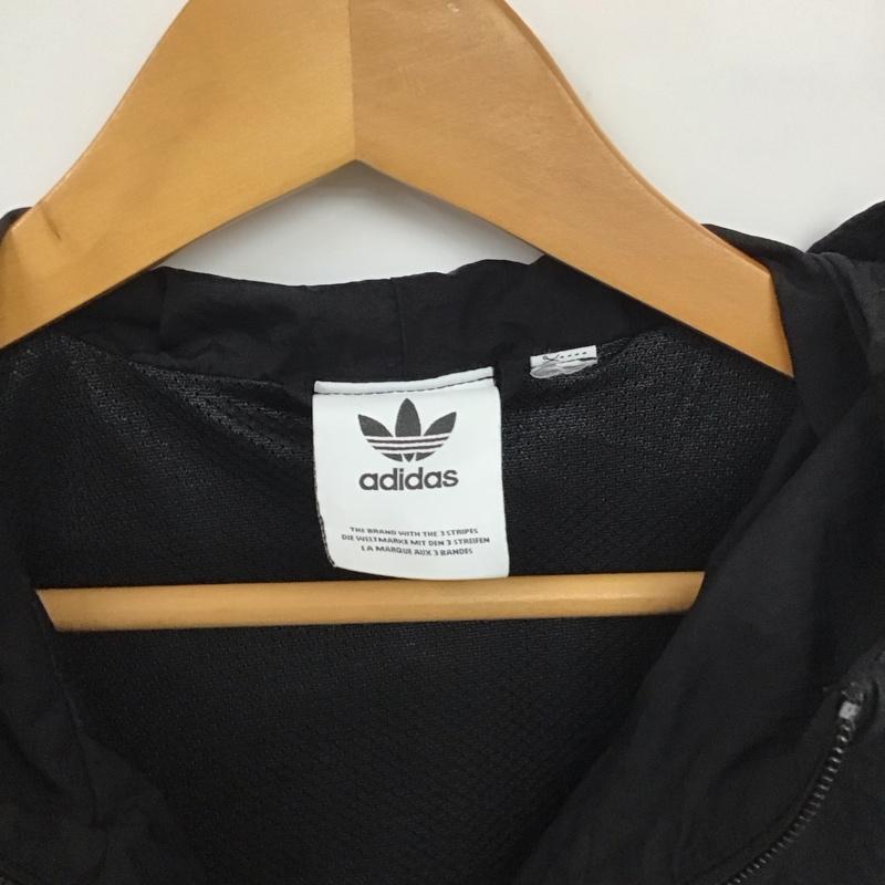 アディダス adidas ジャケット、上着 ジャケット、ブレザー ジップアップジャケット ナイロンジャケットパーカー アウター ロゴ、文字 黒 / ブラック / メンズ USED 古着 中古 10135961