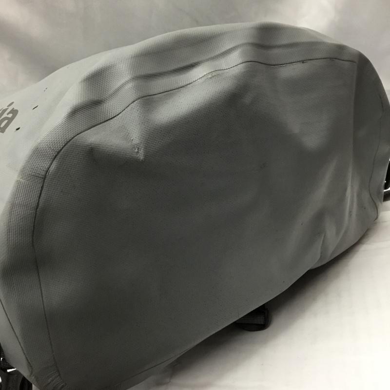 パタゴニア patagonia リュックサック、デイパック リュックサック、デイバッグ STY49225SP ストームフロントロールトップパック ロゴ、文字 灰 / グレー / メンズ USED 古着 中古 10110530