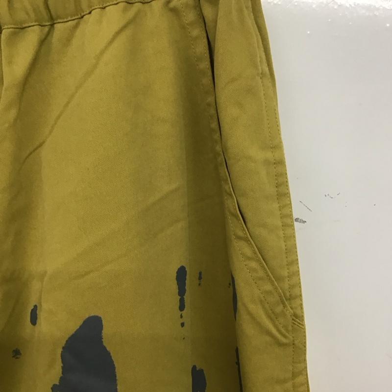 古着 USED パンツ ワークパンツ、ペインターパンツ ワークパンツ ワイドパンツ カジュアルパンツ M プリント マスタード / マスタード / メンズ USED 古着 中古 10135764
