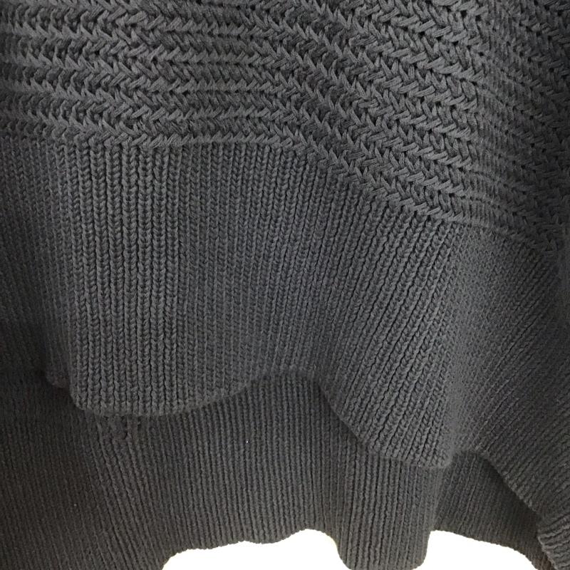 フレッドペリー FRED PERRY ニット、セーター 七分袖 F7211 ドルマンスリーブ Vネック ワンポイント 紺 / ネイビー / レディース USED 古着 中古 10138690