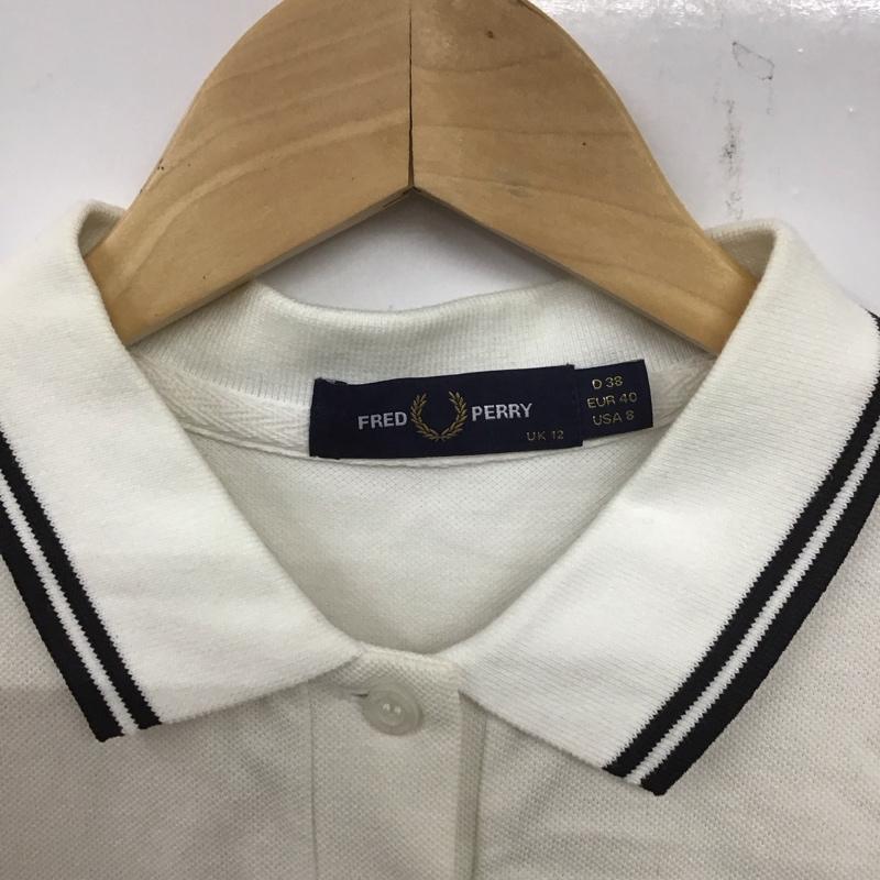 フレッドペリー FRED PERRY ポロシャツ 半袖 半袖ポロシャツ カラーシャツ 半袖カットソー ロゴ、文字 白 / ホワイト / メンズ USED 古着 中古 10139175
