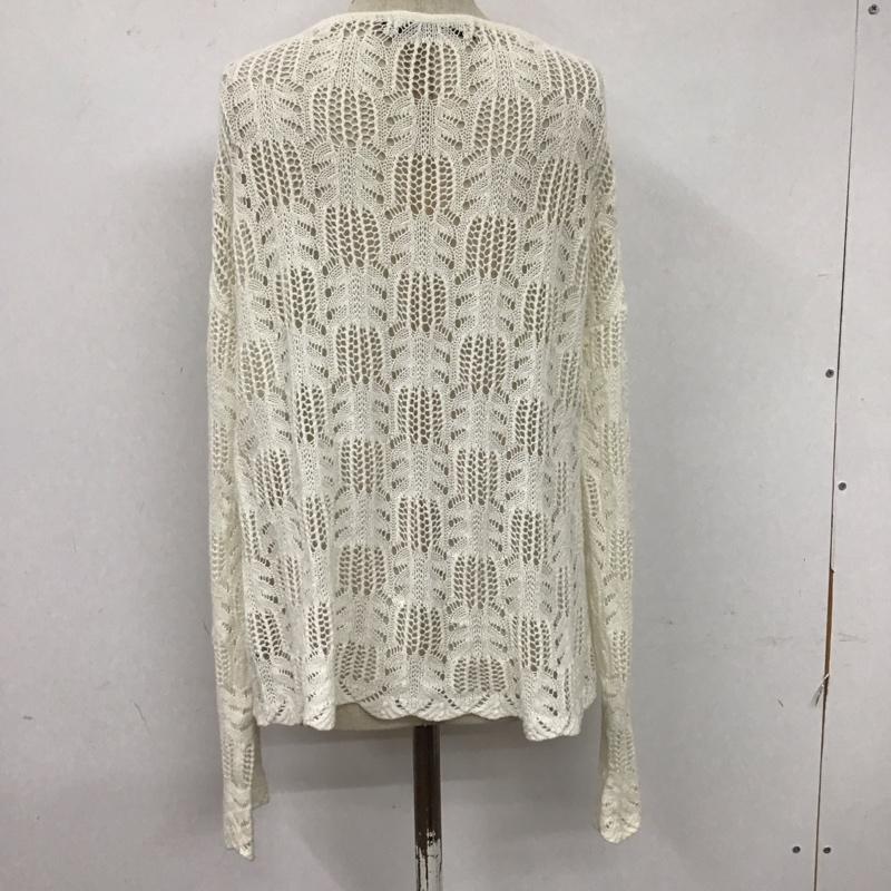 アズールバイマウジー AZUL BY MOUSSY カットソー 長袖 長袖カットソー Vネックカットソー ロングスリーブカットソー M 総柄 白 / ホワイト / レディース USED 古着 中古 10117402