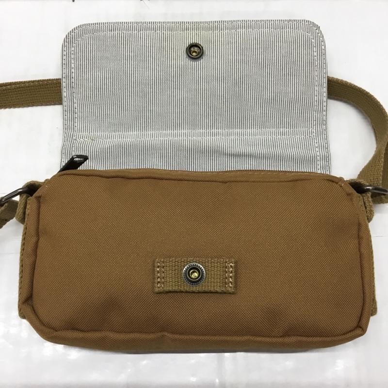 カーハート Carhartt ショルダーバッグ ショルダーバッグ 8913710102 サコッシュ ミニショルダー ロゴ、文字 キャメル / キャメル / メンズ USED 古着 中古 10120332