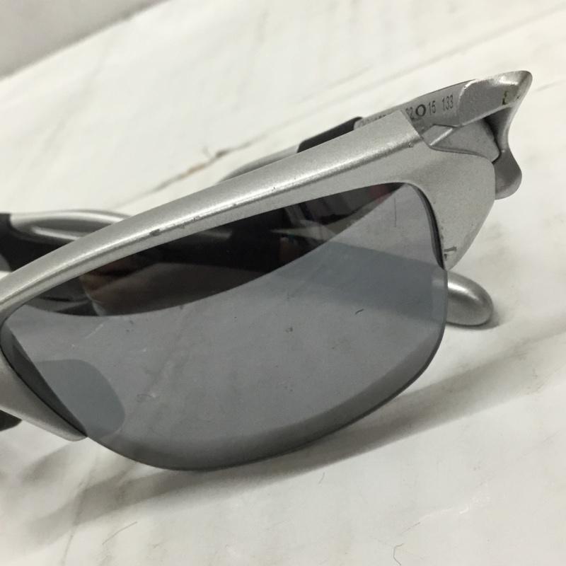 オークリー OAKLEY めがね・サングラス サングラス OO9153-02 スポーツサングラス HALF JACKET2.0 ロゴ、文字 銀 / シルバー / X 黒 / ブラック / メンズ USED 古着 中古 10108219