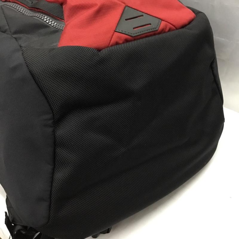 ザノースフェイス THE NORTH FACE リュックサック、デイパック リュックサック、デイバッグ NF0A3ETV SURGE ロゴ、文字 黒 / ブラック / X ボルドー / ボルドー / メンズ USED 古着 中古 10106047