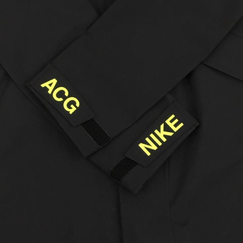 ナイキ エィシージー NIKE ACG コート コート一般 NIKE ACG GORE-TEX COAT S ロゴ、文字 黒 / ブラック / X 薄緑 / ライトグリーン / レディース USED 古着 中古 10124747