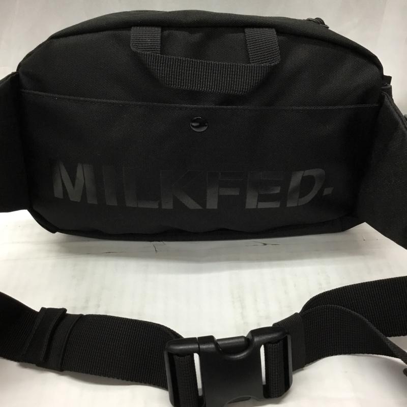 ミルクフェド MILKFED. ウエストバッグ ウエストバッグ 03181046 ボディバッグ ロゴ、文字 黒 / ブラック / レディース USED 古着 中古 10110588