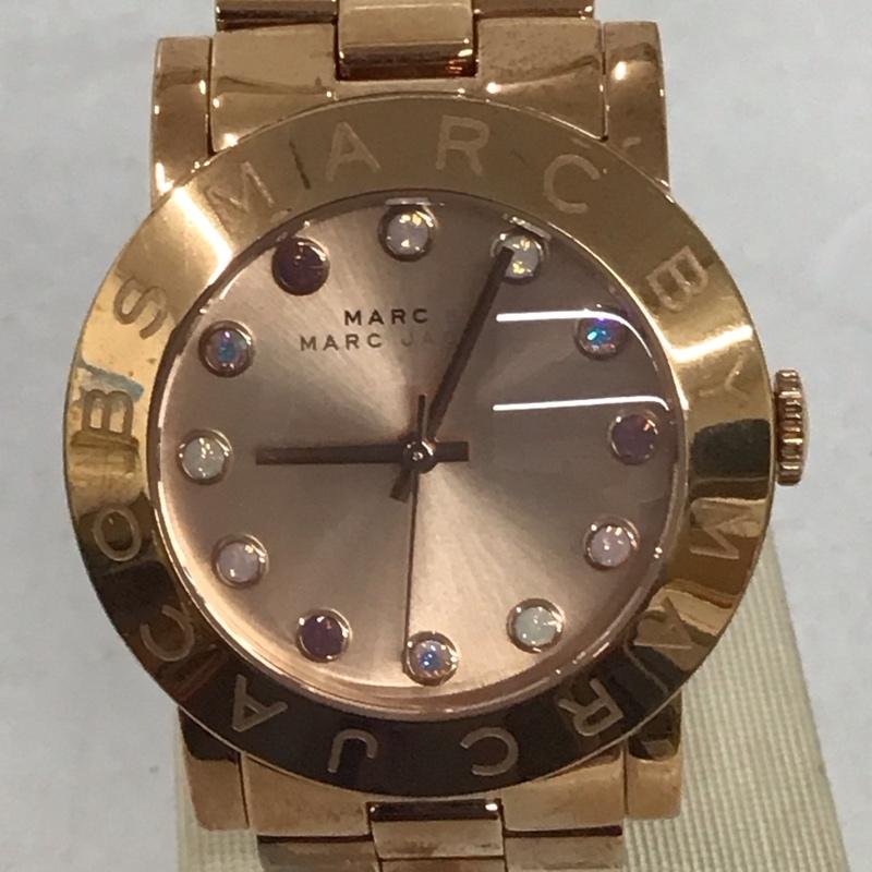 マークバイマークジェイコブス MARC by MARC JACOBS 腕時計 アナログ(クォーツ式) MBM3216 エイミー ロゴ、文字 金 / ゴールド / レディース USED 古着 中古 10134060
