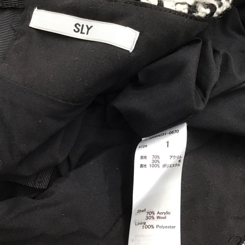 スライ SLY セットアップ セットアップ 030DAM30-0980 OVER TWEED JK 030EAZ31-0670 TWEED PATTERN S/SK FREE 白 / ホワイト / X 黒 / ブラック / レディース USED 古着 中古 10142302