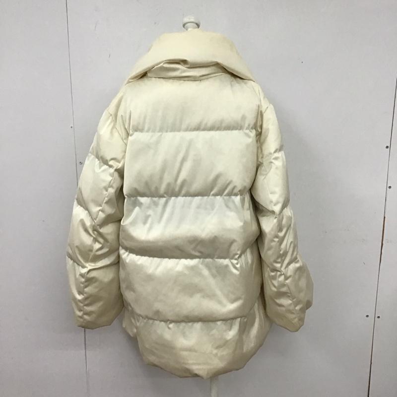 ユニクロ UNIQLO ジャケット、上着 ジャンパー、ブルゾン 211-443929 ダウンボリュームジャケット ジップアップジャケット アウター M 無地 白 / ホワイト / レディース USED 古着 中古 10109007