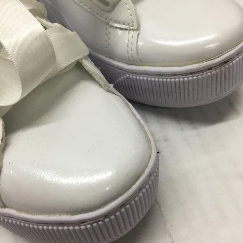 プーマ PUMA スニーカー スニーカー 36641902 Vikky Platform Ribbon P 23cm 23.0cm ロゴ、文字 白 / ホワイト / レディース USED 古着 中古 10106627