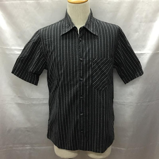 カルヴァン クライン ジーンズ Calvin Klein Jeans シャツ、ブラウス 半袖 半袖シャツ カラーシャツ 半袖カットソー 柄シャツ M ロゴ、文字 黒 / ブラック /  メンズ USED 古着 中古 10108724