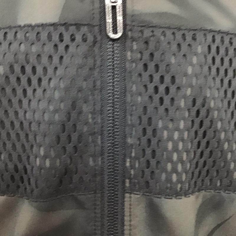 アンダーアーマー UNDER ARMOUR パーカー 長袖 ジップアップパーカー 長袖パーカー フード付きパーカー スポーツウェア M プリント 黒 / ブラック / メンズ USED 古着 中古 10123934