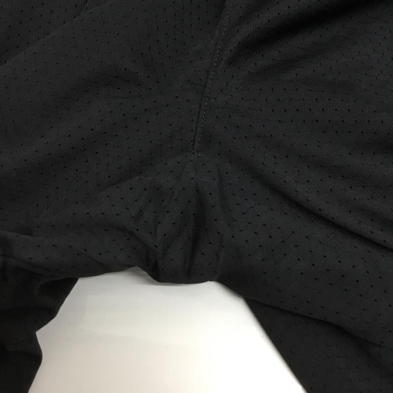 ナイキ NIKE パンツ ショートパンツ 927546-010 MNSTR メッシュ ショート M ロゴ、文字 黒 / ブラック / メンズ USED 古着 中古 10135011