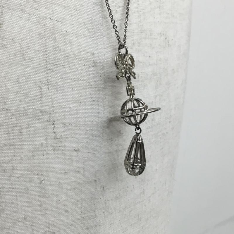 ヴィヴィアンウエストウッド Vivienne Westwood アクセサリー ネックレス、ペンダント Thin Lines Collection Orb ドロップ オーブ シンライン ネックレス ロゴ、文字 銀 / シルバー / レディース USED 古着 中古 10124388