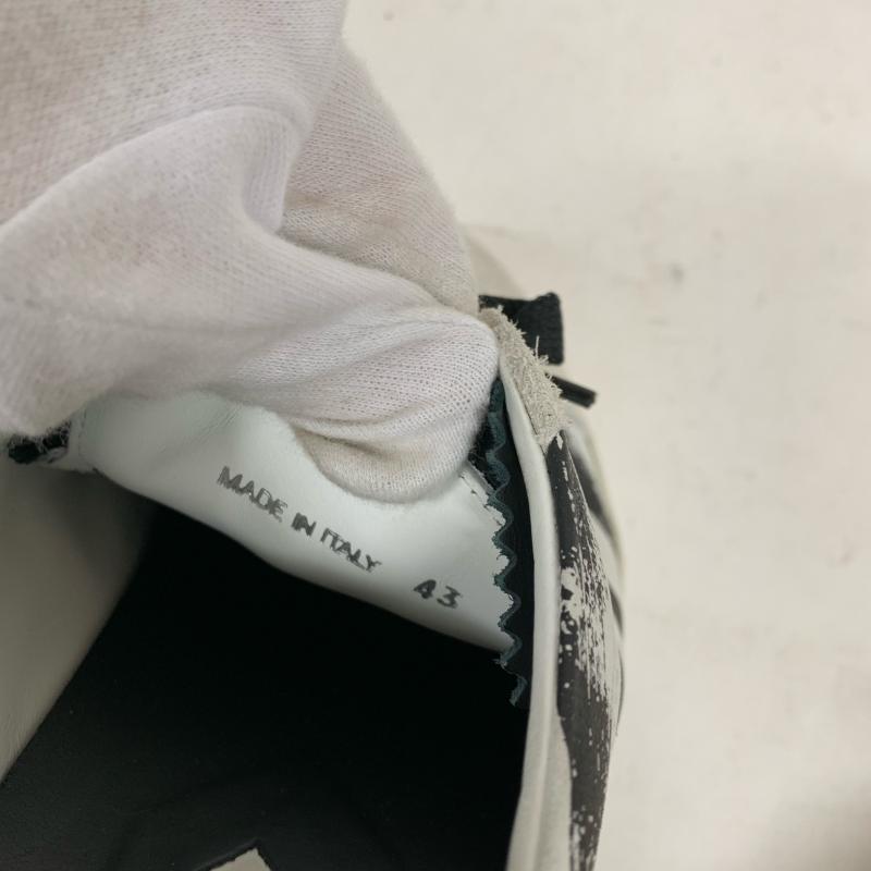 オフホワイト off white スニーカー スニーカー 無地 X ボーダー柄 白 / ホワイト / X 黒 / ブラック / メンズ USED 古着 中古 10009558