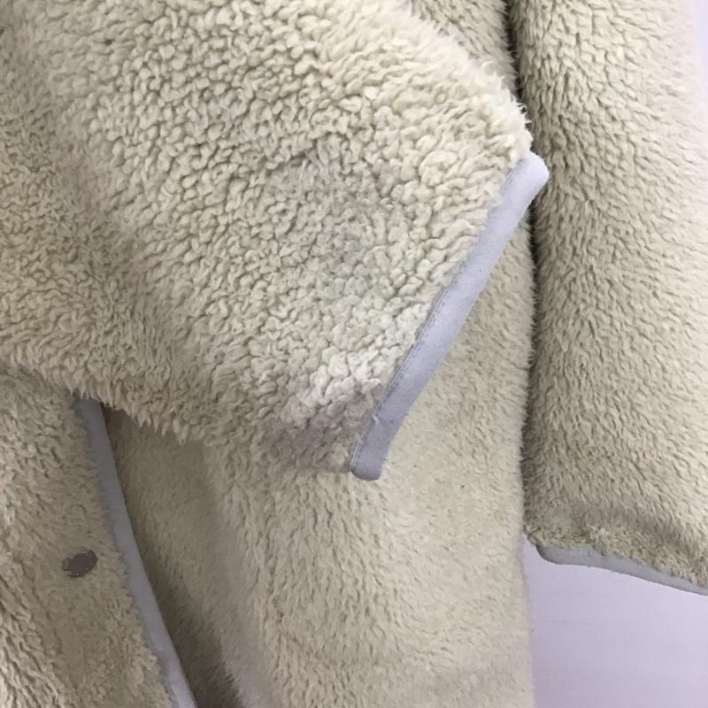 コロンビア Columbia ジャケット、上着 ジャケット、ブレザー 220 PL3228 シカゴアベニュージャケット ノーカラー ボア XL ロゴ、文字 アイボリー / アイボリー / レディース USED 古着 中古 10109027
